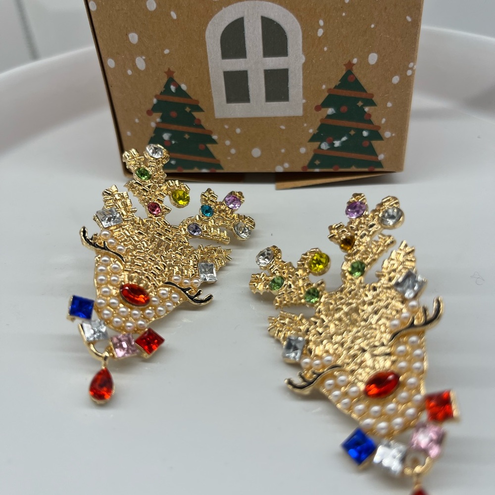 Reindeer Earrings/ New/ Holiday Earrings